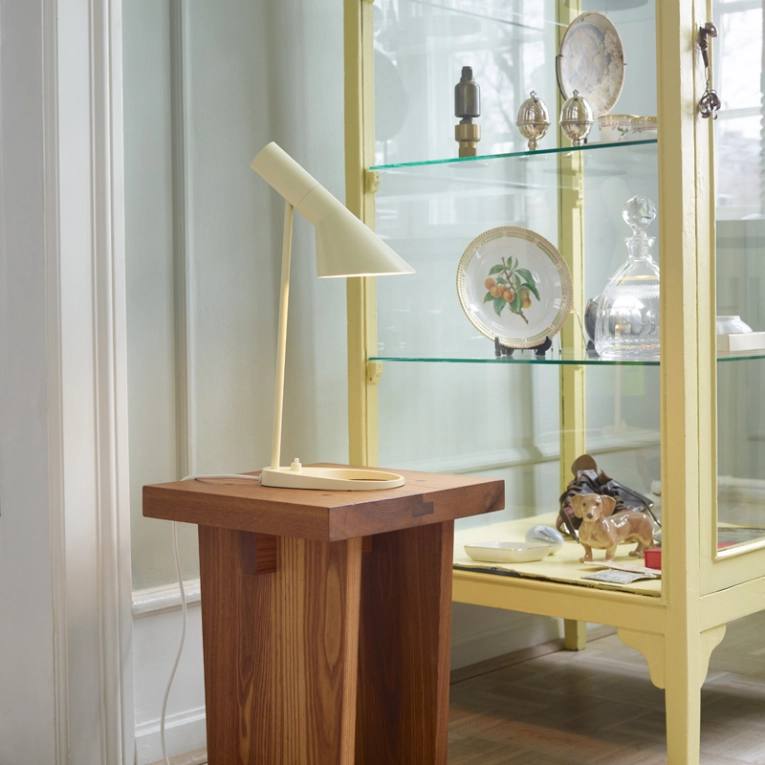 Lampe à poser AJ MINI TABLE Citron doux LOUIS POULSEN