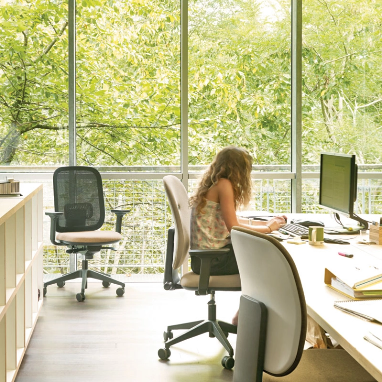 Fauteuil de bureau ALAIA résille vert d'eau chiné SILVERA PRO