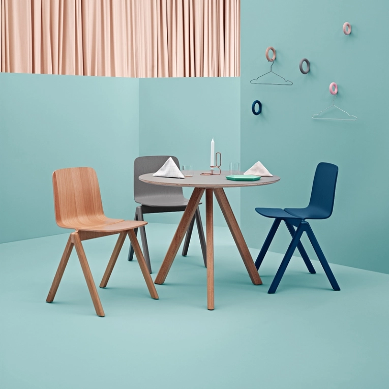 Table COPENHAGUE ROUND TABLE CPH20 Stratifié blanc/ chêne vernis à base d'eau HAY