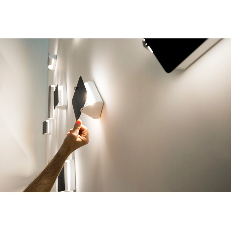 Applique VOLET PIVOTANT LED Aluminium anodisé NEMO LIGHTING