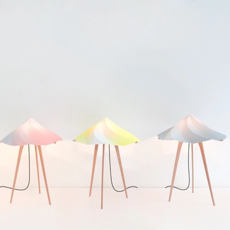 Lampe à poser CHANTILLY large Gris MOUSTACHE