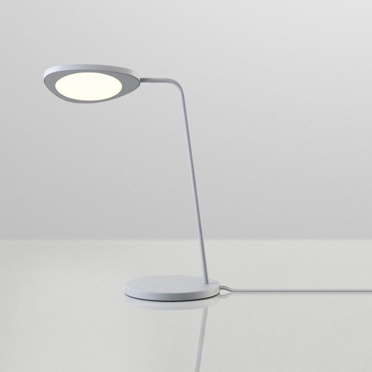 Lampe à poser LEAF TABLE LAMP Gris MUUTO