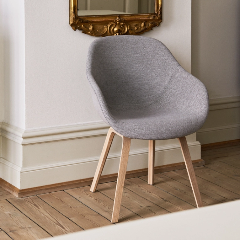 Chaise ABOUT A CHAIR AAC 123 Flamiber Charcoal C8 HAY