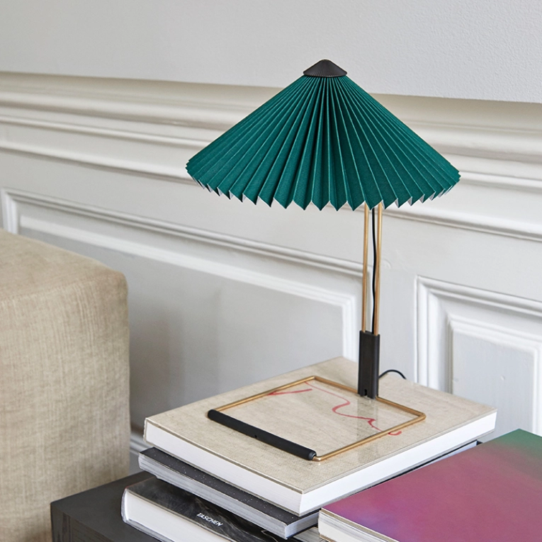 Lampe à poser MATIN Rouge oxyde HAY