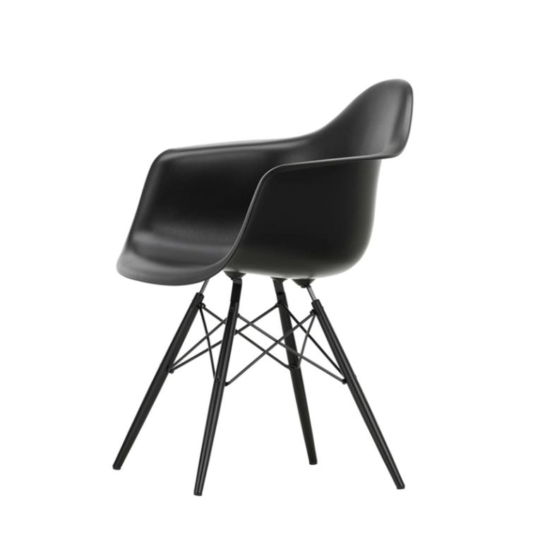 Chaise EAMES PLASTIC ARMCHAIR DAW Noir RE VITRA