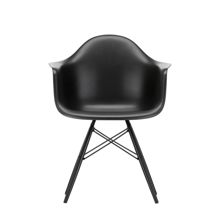 Chaise EAMES PLASTIC ARMCHAIR DAW Noir RE VITRA