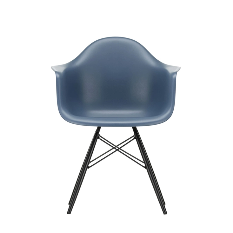 Chaise EAMES PLASTIC ARMCHAIR DAW Bleu de mer RE VITRA