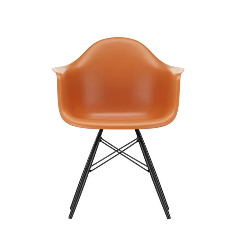 Chaise EAMES PLASTIC ARMCHAIR DAW Orange rouille RE VITRA