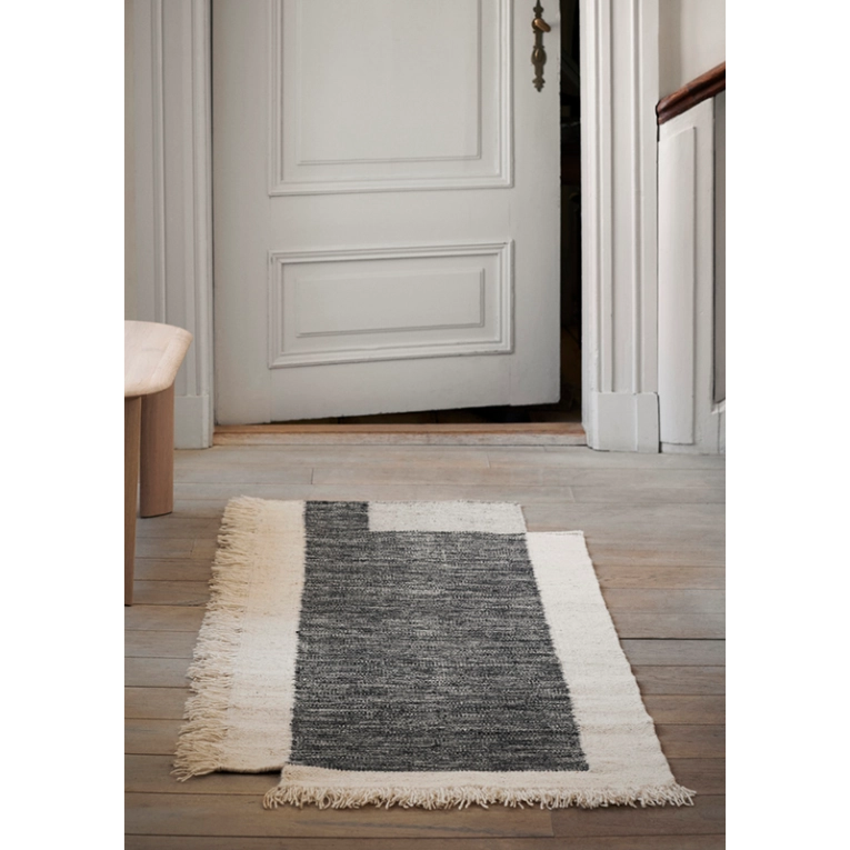Tapis Tapis COUNTER 80x200 Blanc cassé/ charbon FERM LIVING