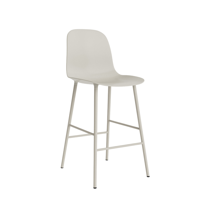 Tabouret haut FORM BAR CHAIR Gris chaud Normann Copenhagen