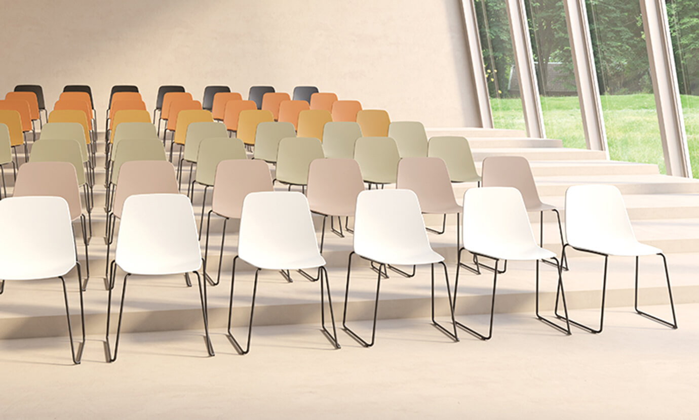 Chaise de collectivité